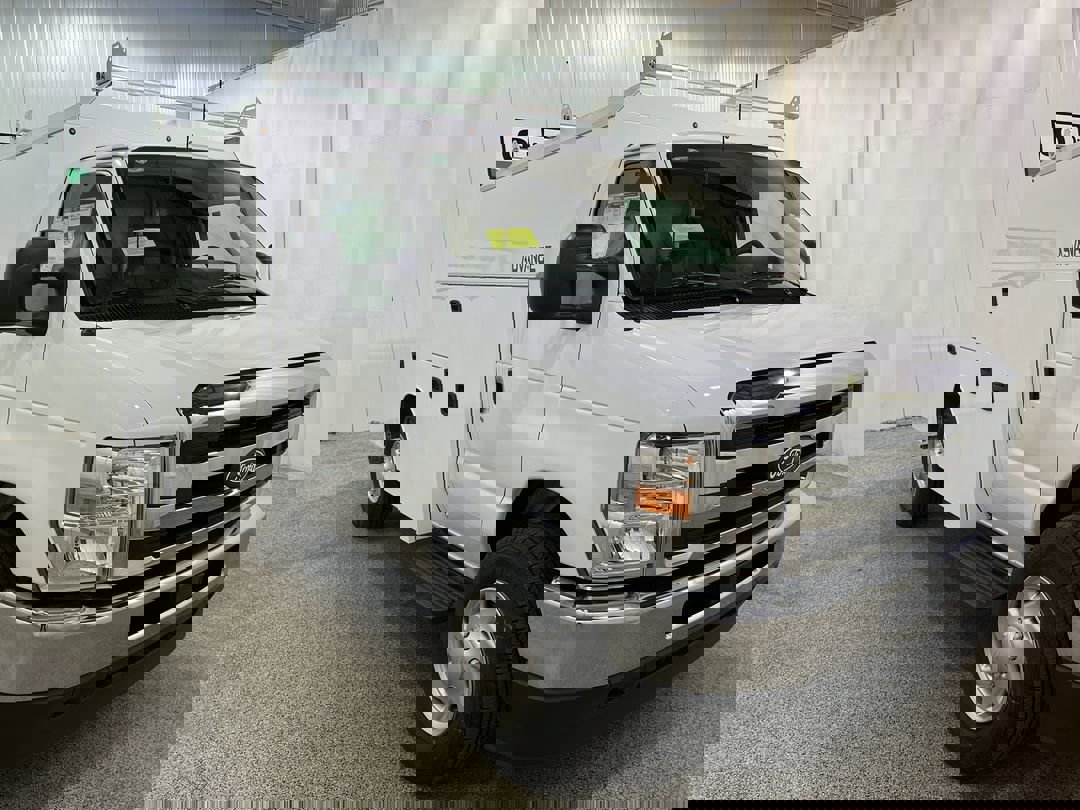 New 2026 OXFORD WHITE Ford Service Body image 1