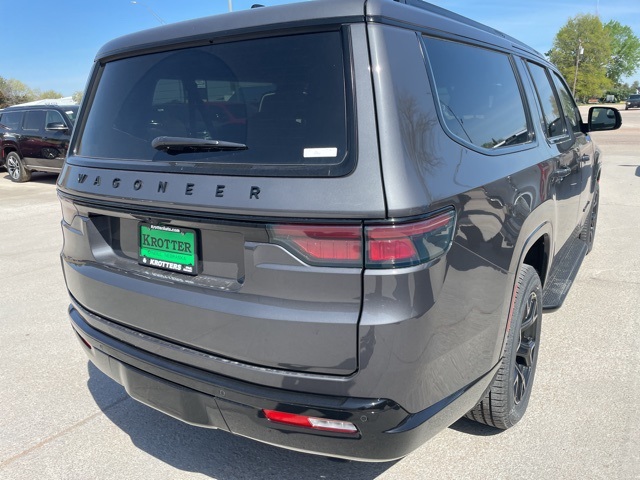 2025 Jeep Wagoneer L Series II photo 4