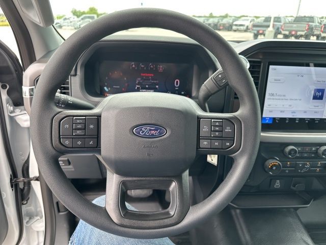 2025 Ford F-150 XL photo 17