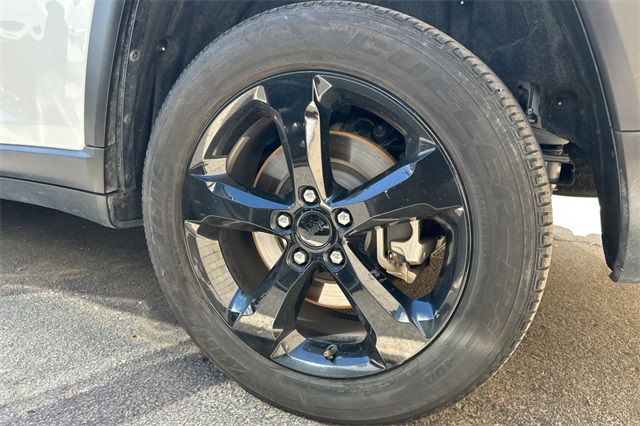 2023 Jeep Grand Cherokee Altitude photo 10