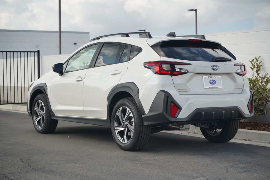 2025 Subaru Crosstrek Premium photo 2