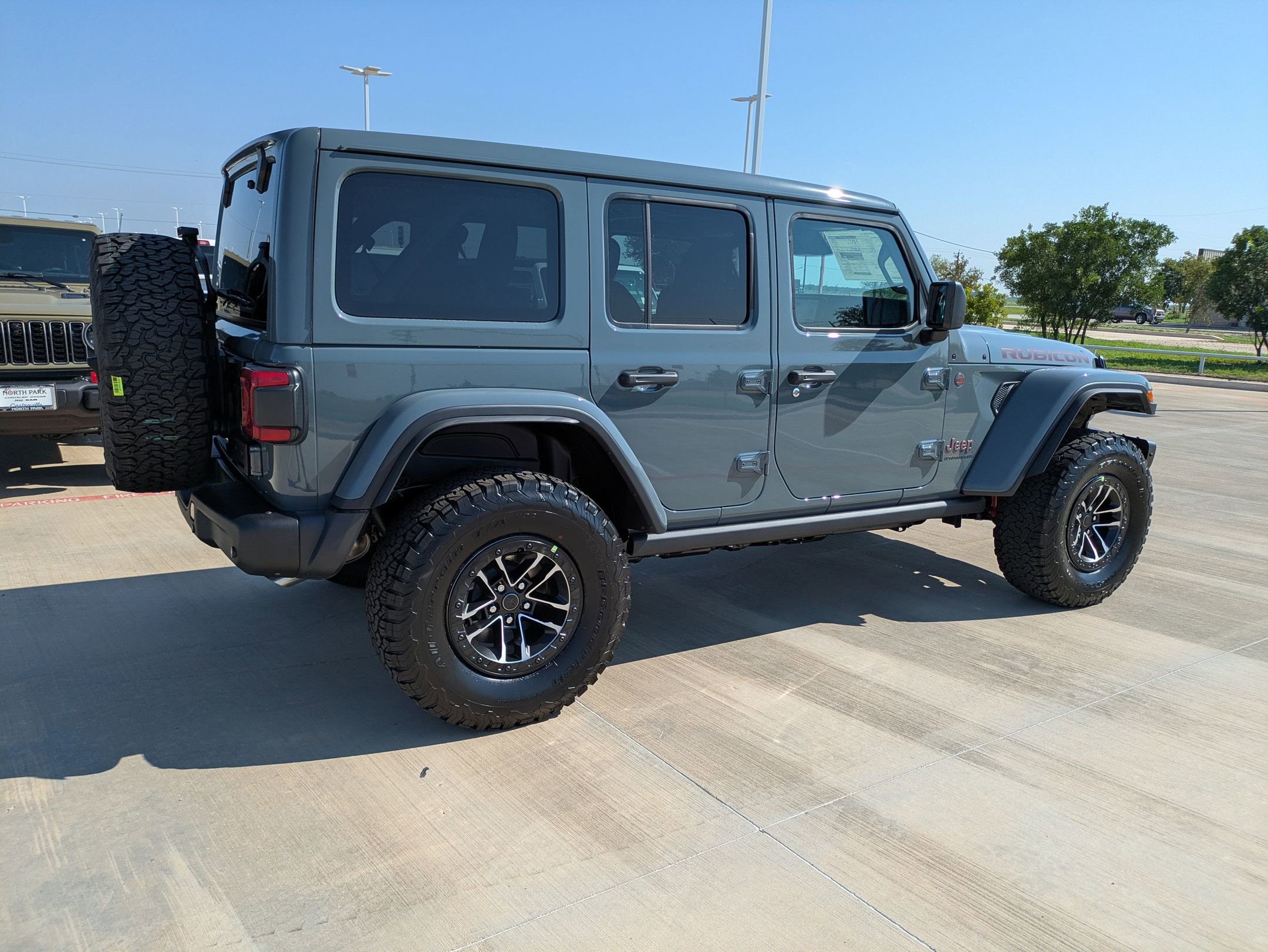 2025 Jeep Wrangler Rubicon X photo 2