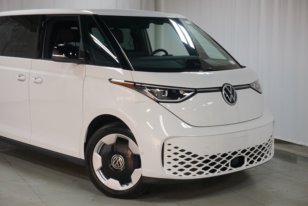 2025 Volkswagen ID. Buzz Pro S photo 2