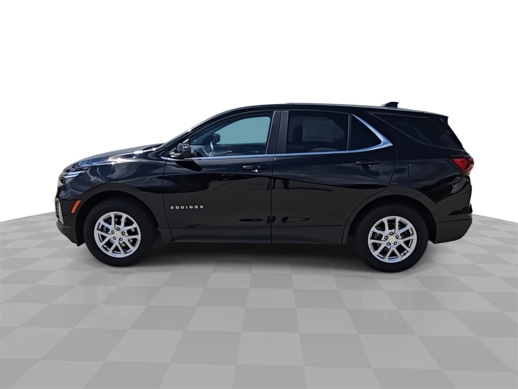 2022 Chevrolet Equinox LT photo 3