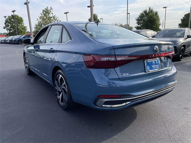 2025 Volkswagen Jetta 1.5T SEL photo 4