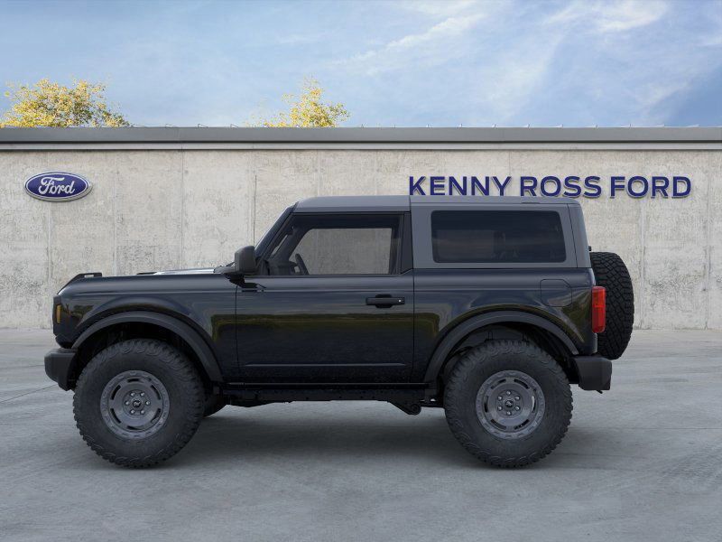 2025 Ford Bronco Base photo 3