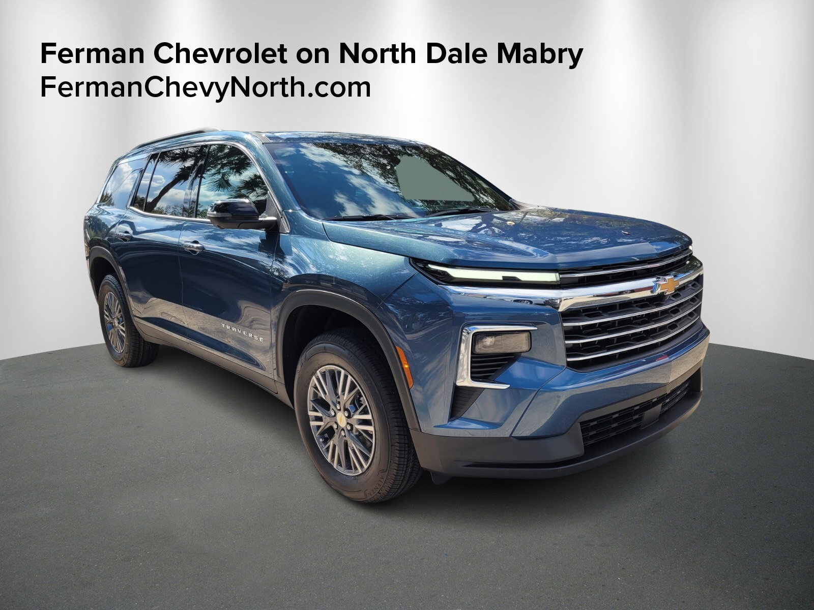 2026 Chevrolet Traverse LT's photo