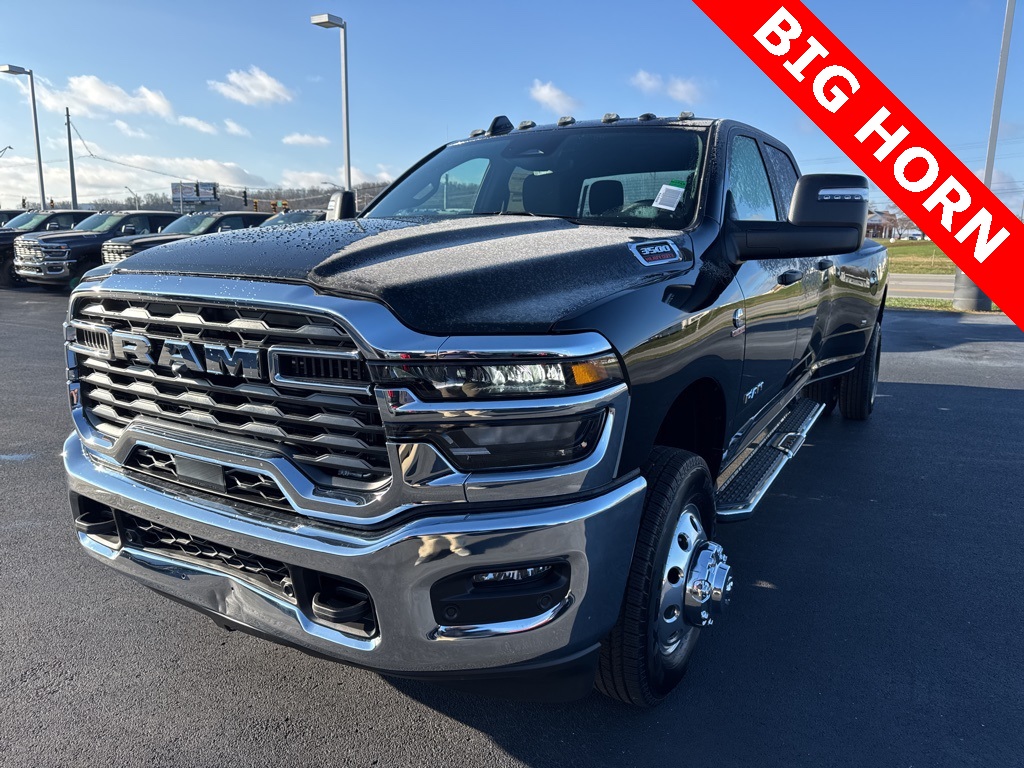 2026 RAM Ram 3500 Pickup Big Horn's photo