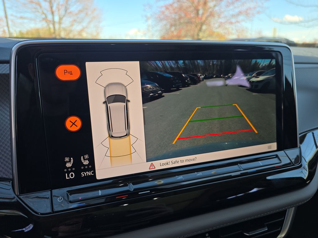 2025 Volkswagen Atlas Peak Edition SE photo 8