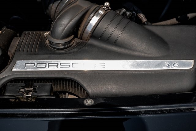 2005 Porsche 911 4S photo 28