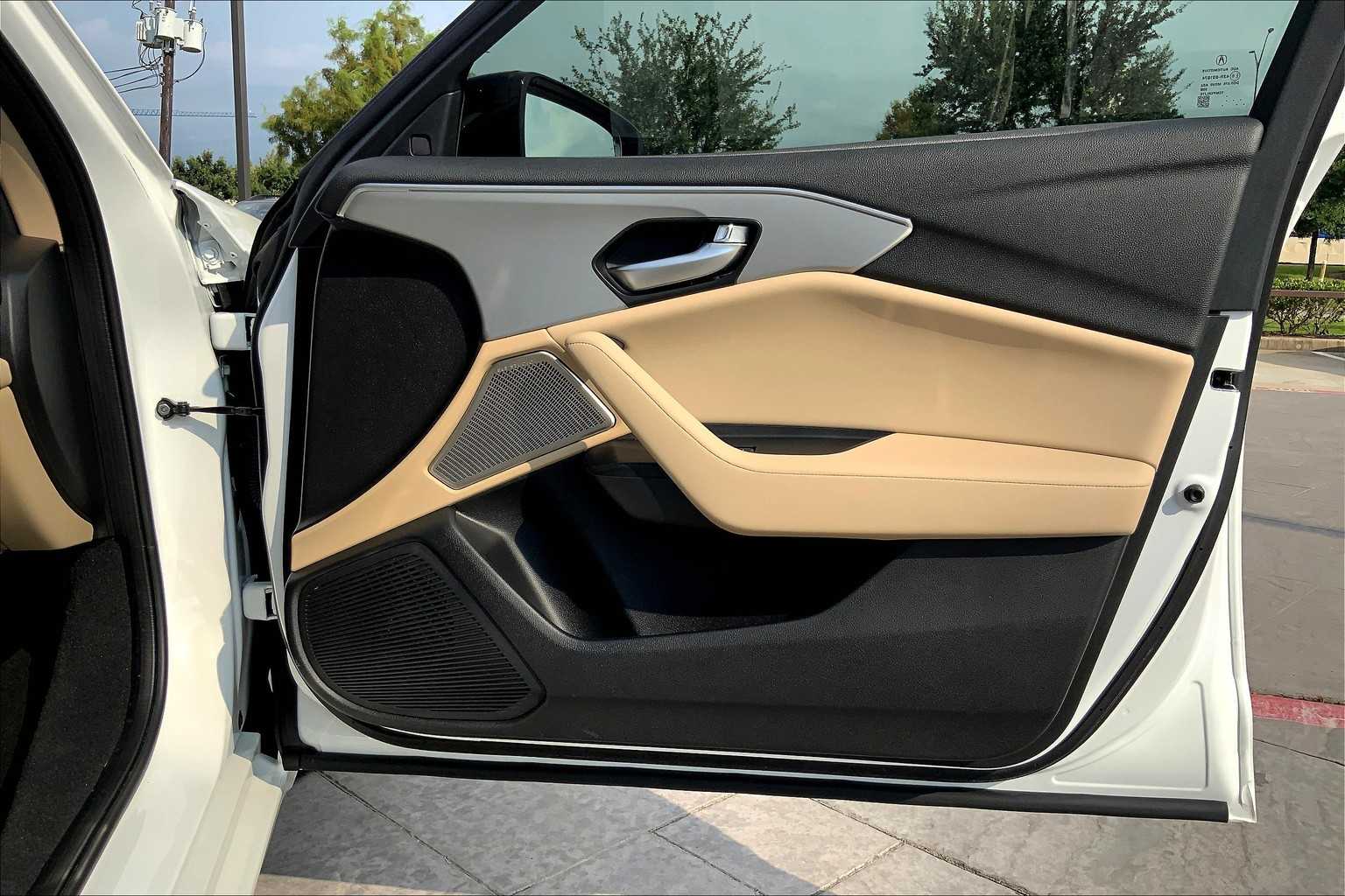2025 Acura TLX Technology photo 22