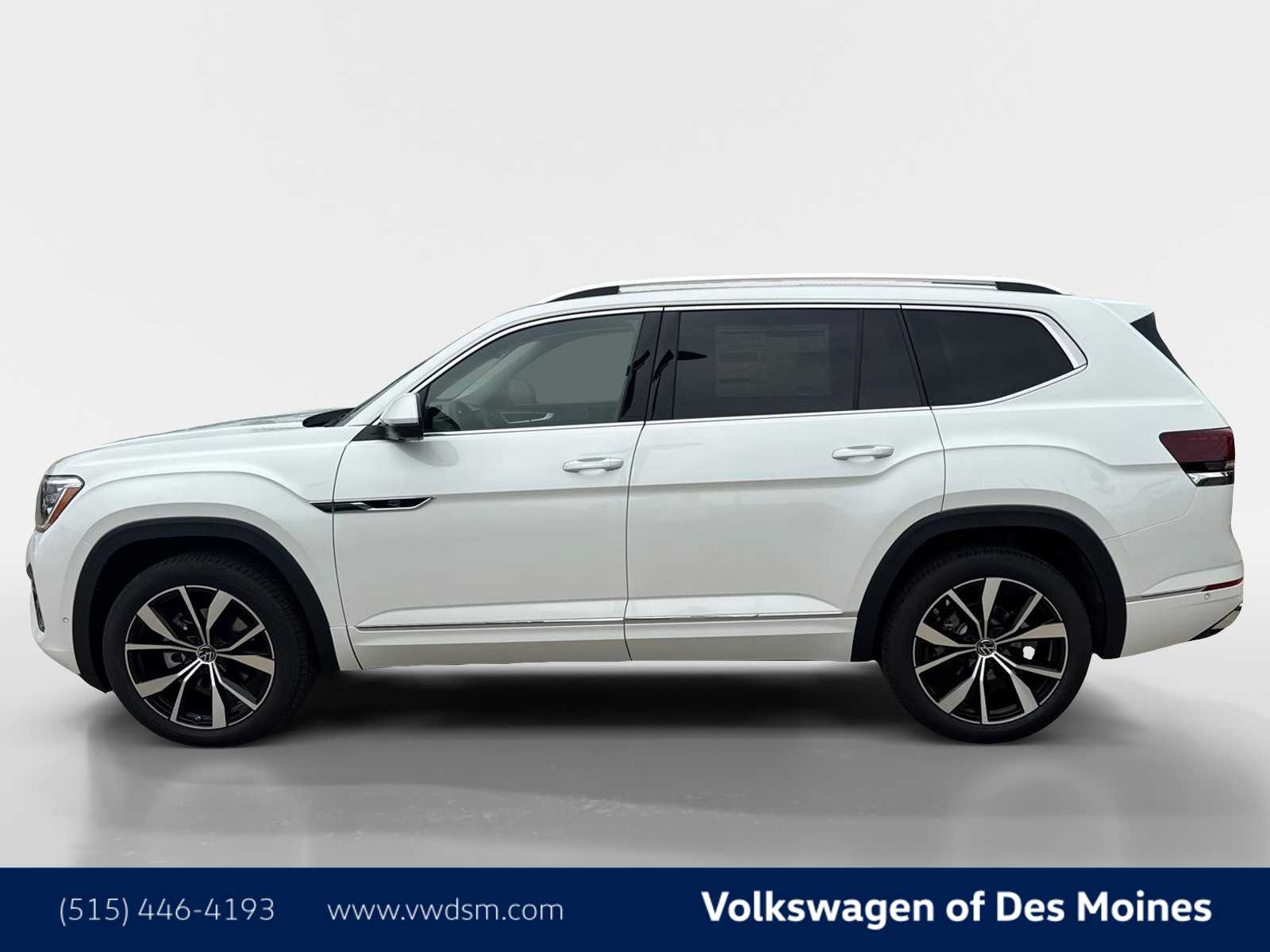 2025 Volkswagen Atlas SEL Premium R-Line photo 3