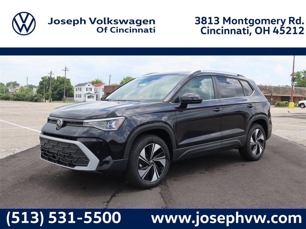 2025 Volkswagen Taos SE's photo