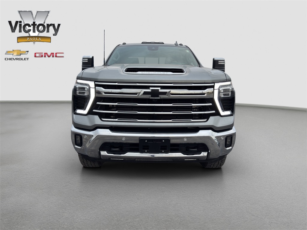 Used 2025 Chevrolet Silverado 3500HD LTZ with VIN 2GC4KUEY9S1105581 for sale in Kansas City