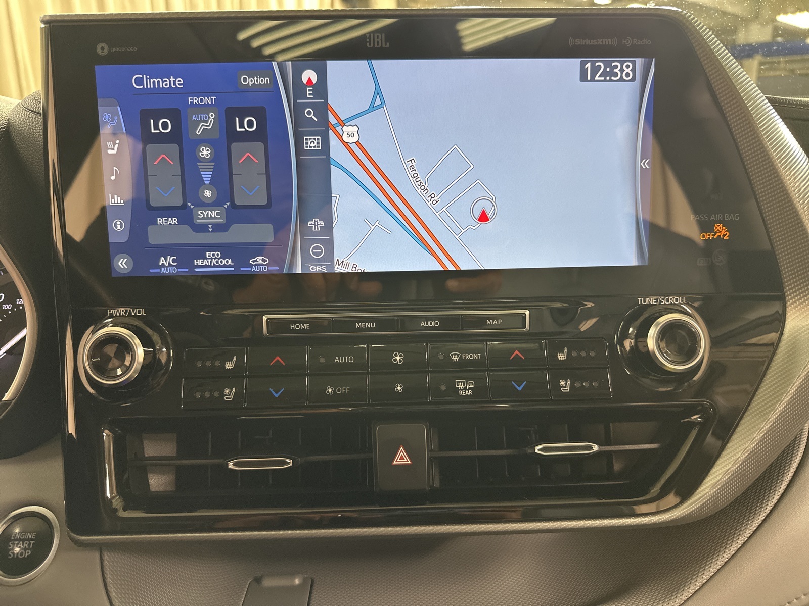 2021 Toyota Highlander Platinum photo 10