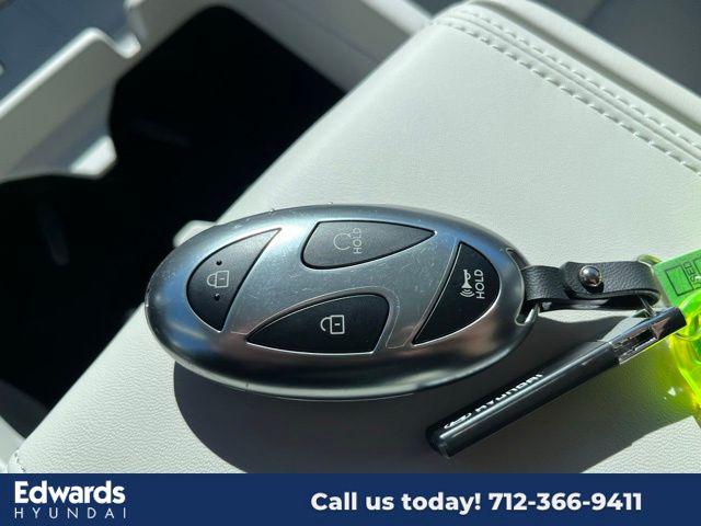 2025 Hyundai Santa Fe Calligraphy photo 19