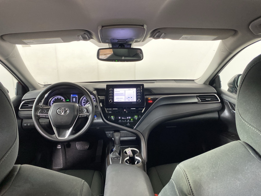 2022 Toyota Camry LE photo 2