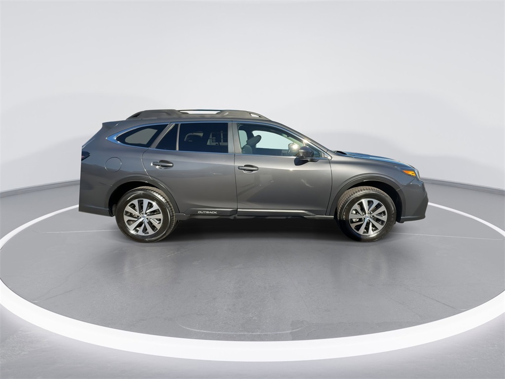2020 Subaru Outback Premium photo 2