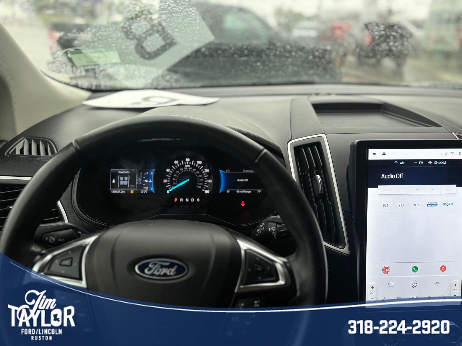 2023 Ford Edge SEL photo 6