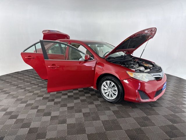 2014 Toyota Camry Hybrid LE photo 12