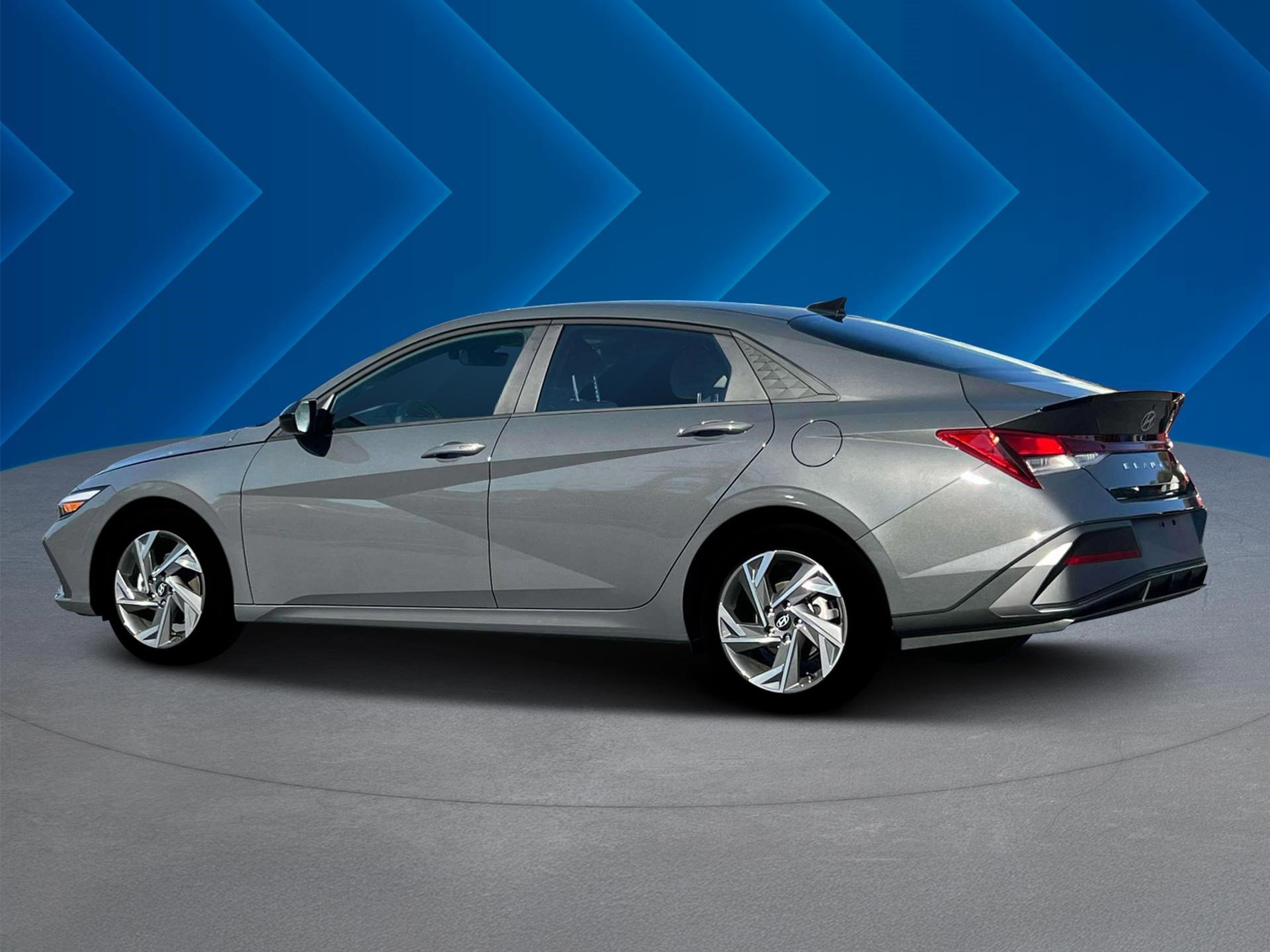 2025 Hyundai Elantra SEL Sport photo 4