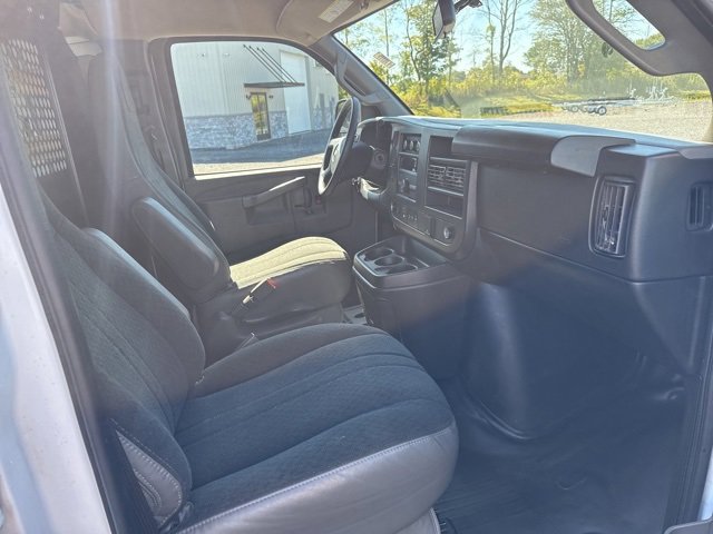 2023 Chevrolet Express Cargo Van 2500 photo 19