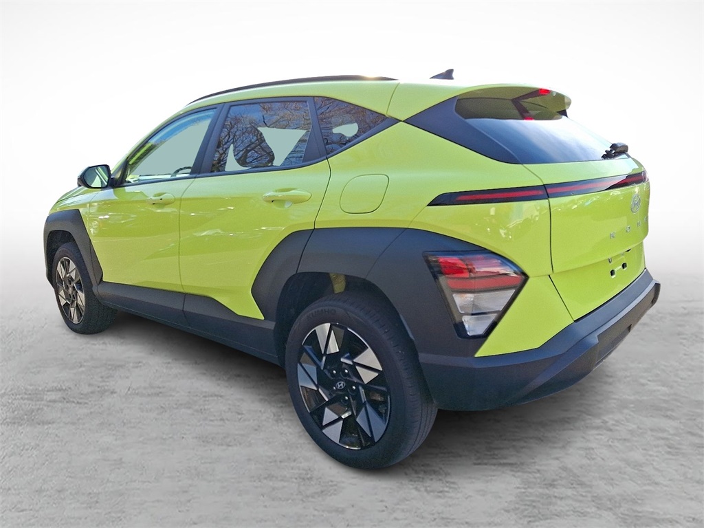 2025 Hyundai Kona SEL photo 2