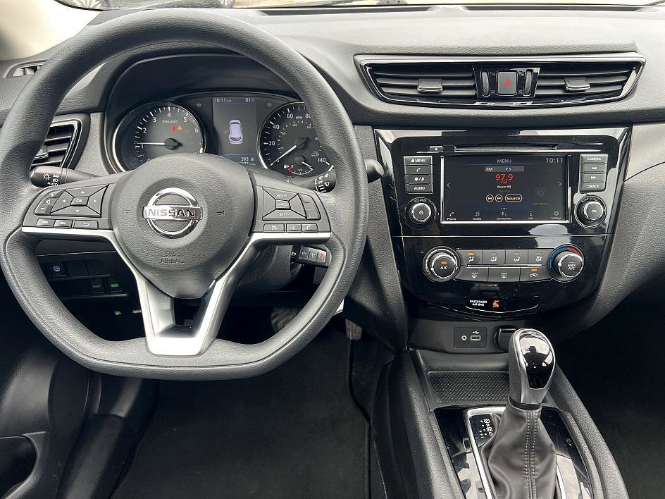 2022 Nissan Rogue Sport S photo 17