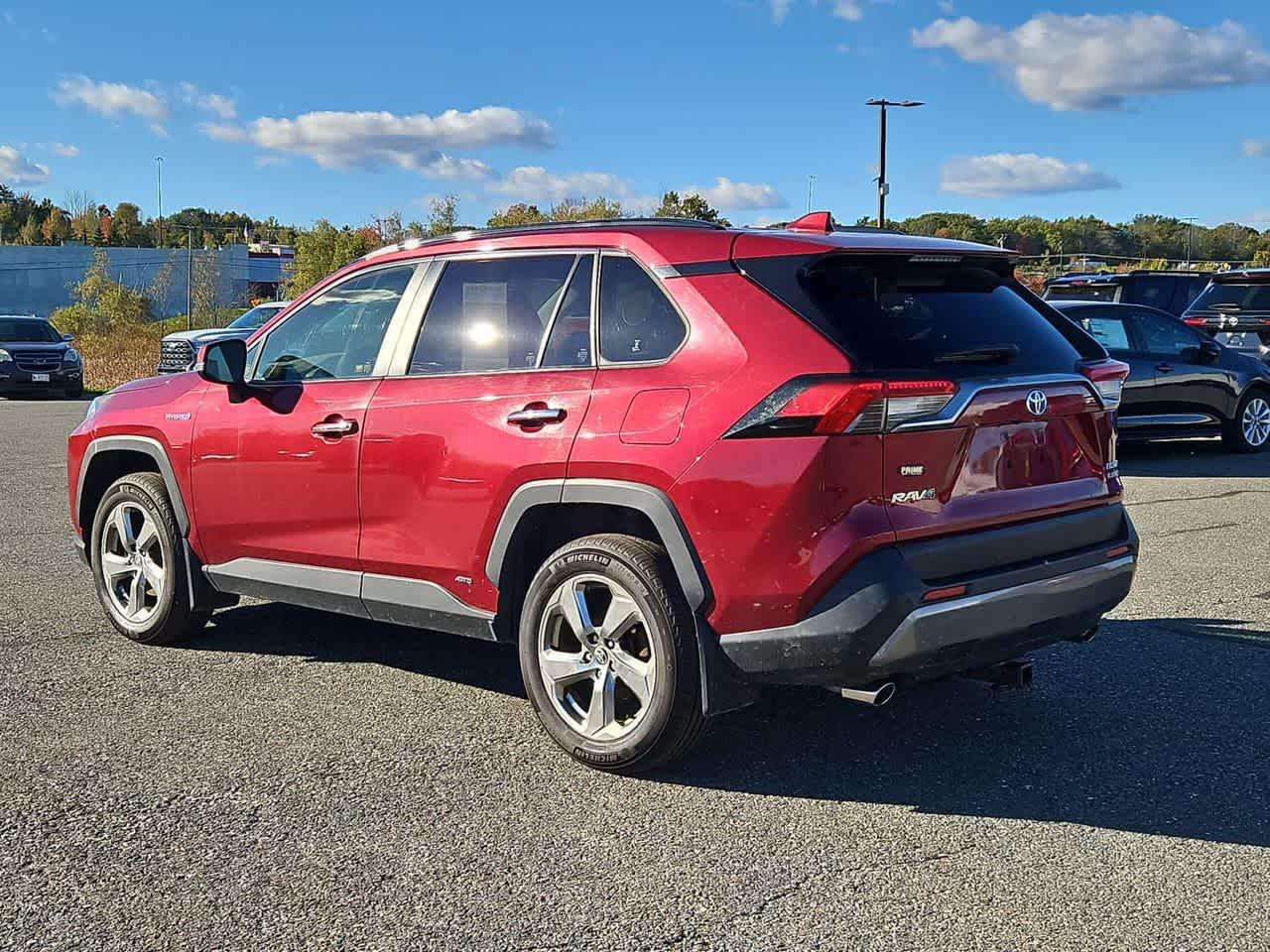 2020 Toyota RAV4 Hybrid Limited photo 2
