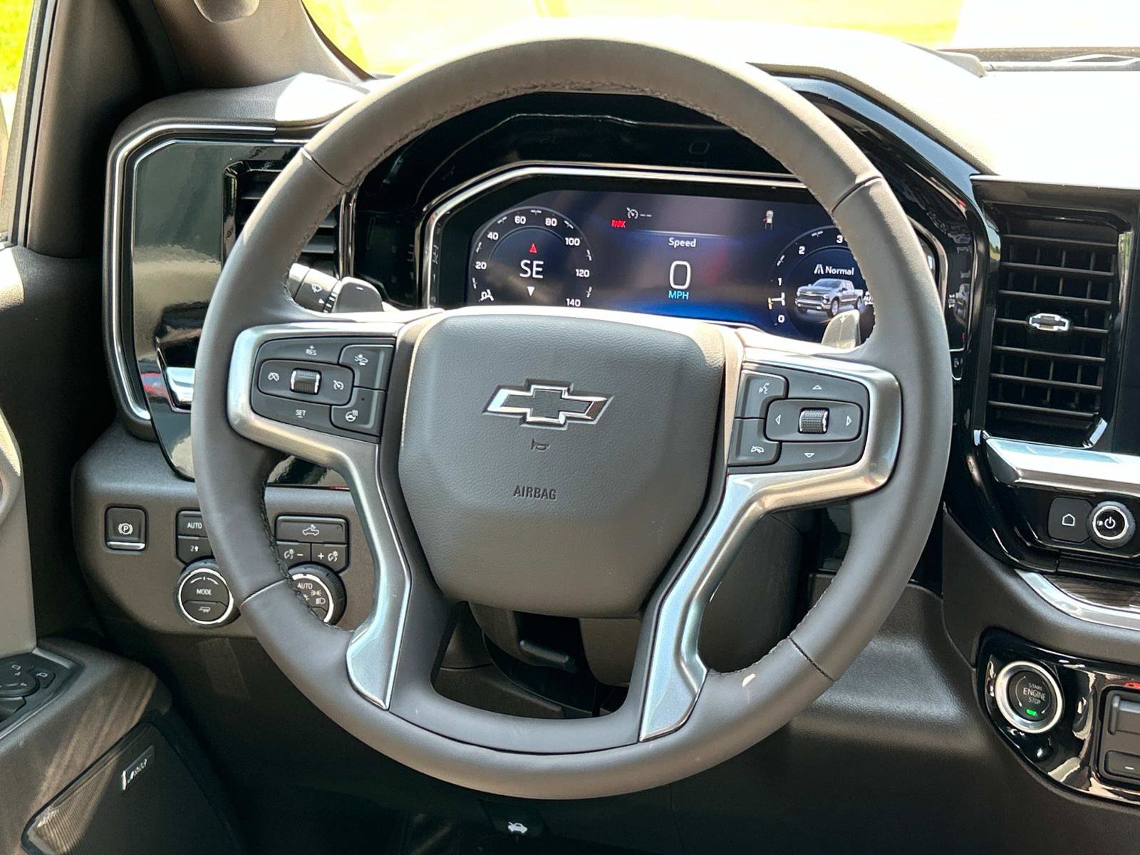 2025 Chevrolet Silverado 1500 RST photo 14