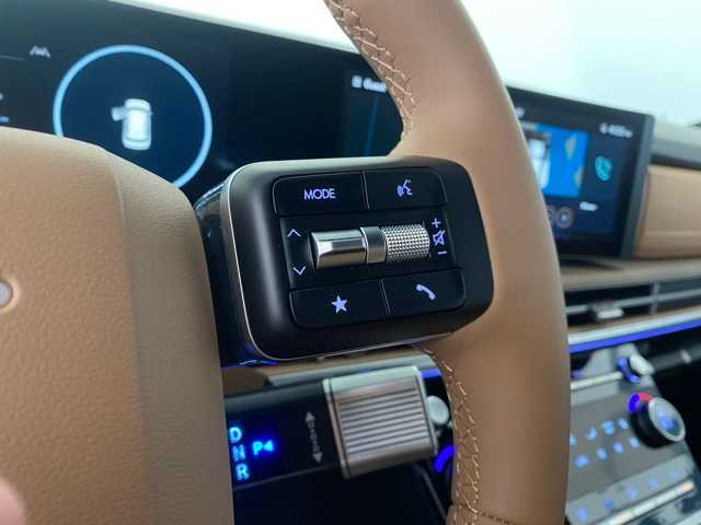 2025 Hyundai Santa Fe Limited Sport photo 17