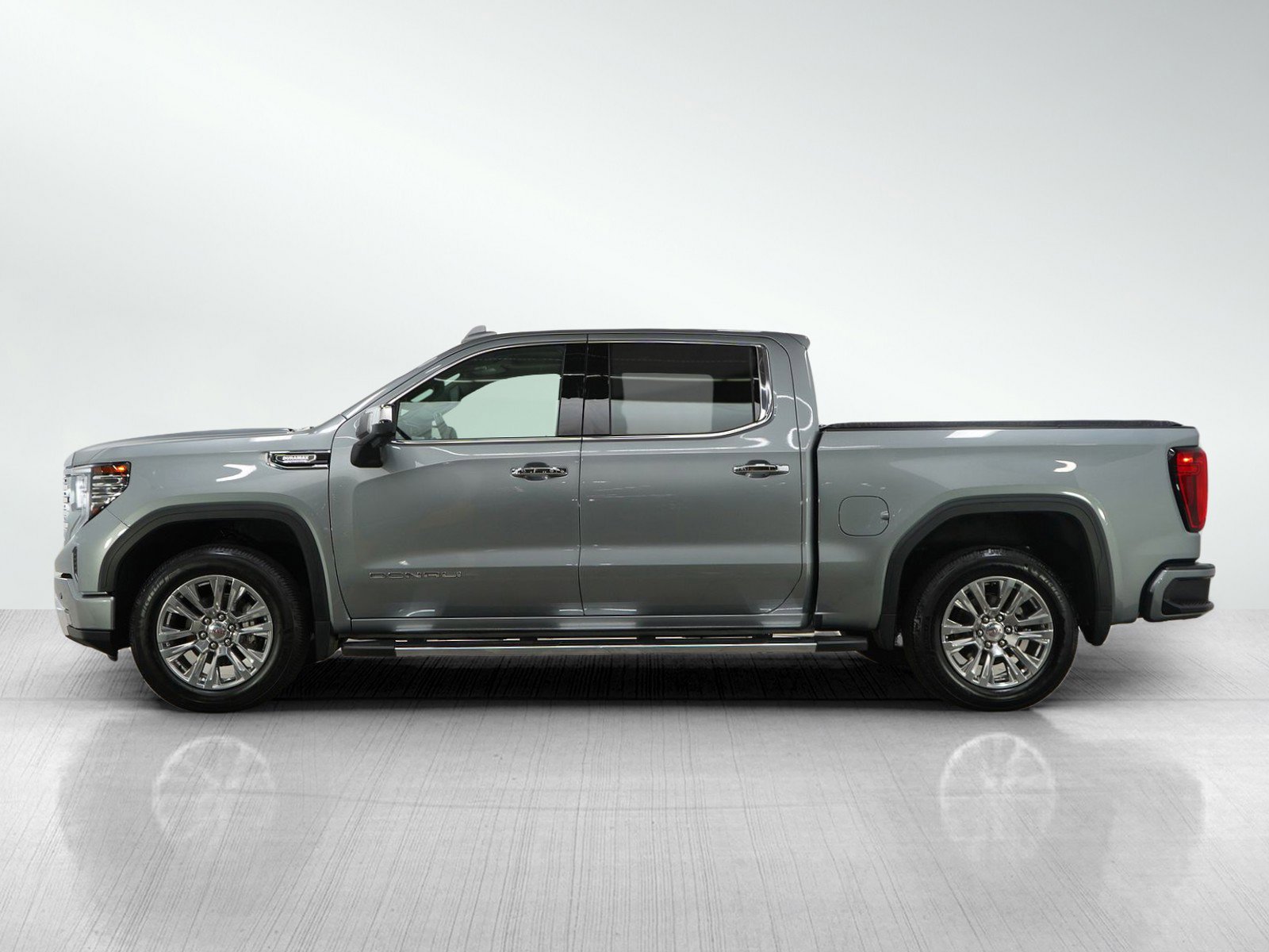 Used 2024 GMC Sierra 1500 Denali Denali with VIN 3GTUUGE89RG222199 for sale in Roseville, Minnesota