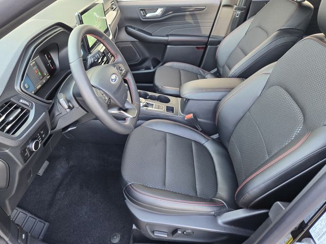 2026 Ford Escape ST-Line photo 10
