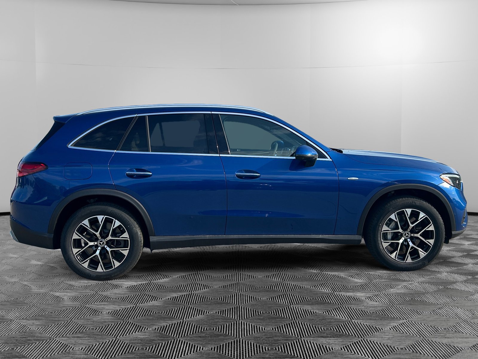 2025 Mercedes Benz GLC 350e 4MATIC photo 6