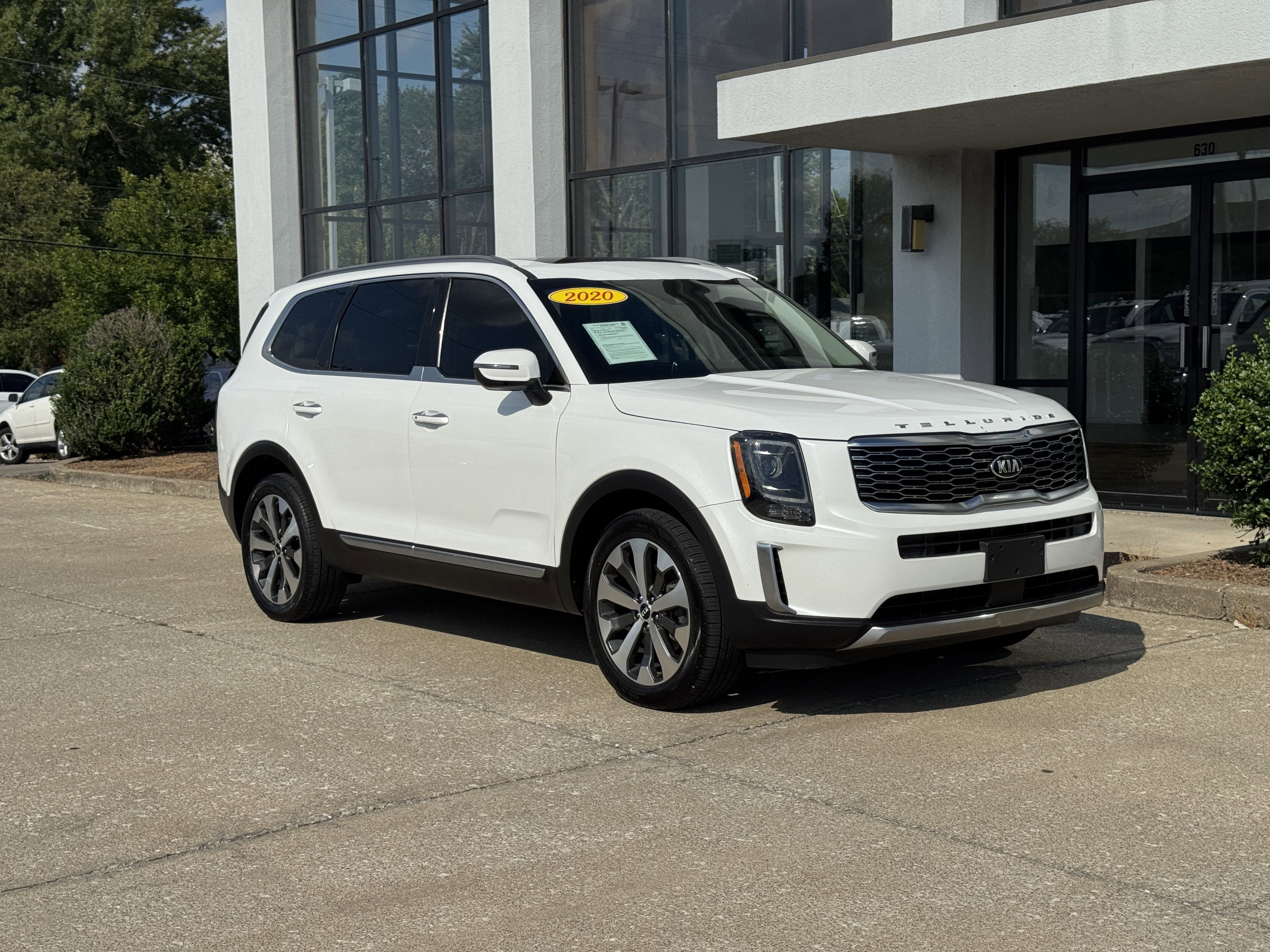 Used 2020 Kia Telluride S with VIN 5XYP6DHC0LG005071 for sale in Jeffersonville, IN