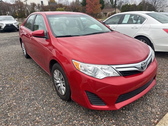 2012 Toyota Camry L photo 3