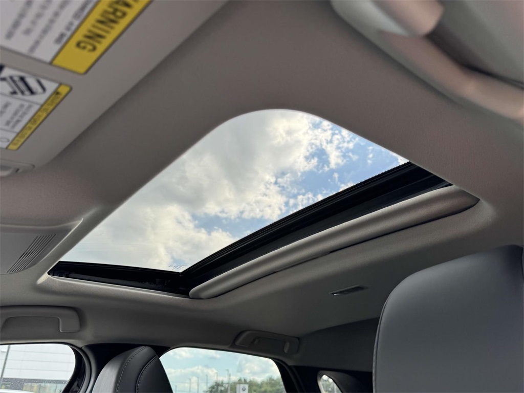 2025 Mazda CX-30 2.5 S Preferred photo 4