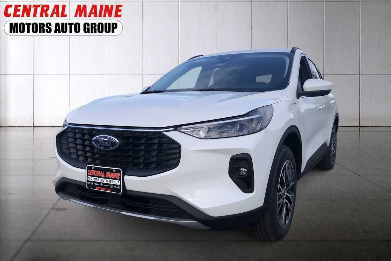2025 Ford Escape PHEV's photo