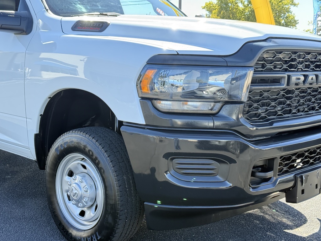 2024 Ram 2500 Tradesman photo 2