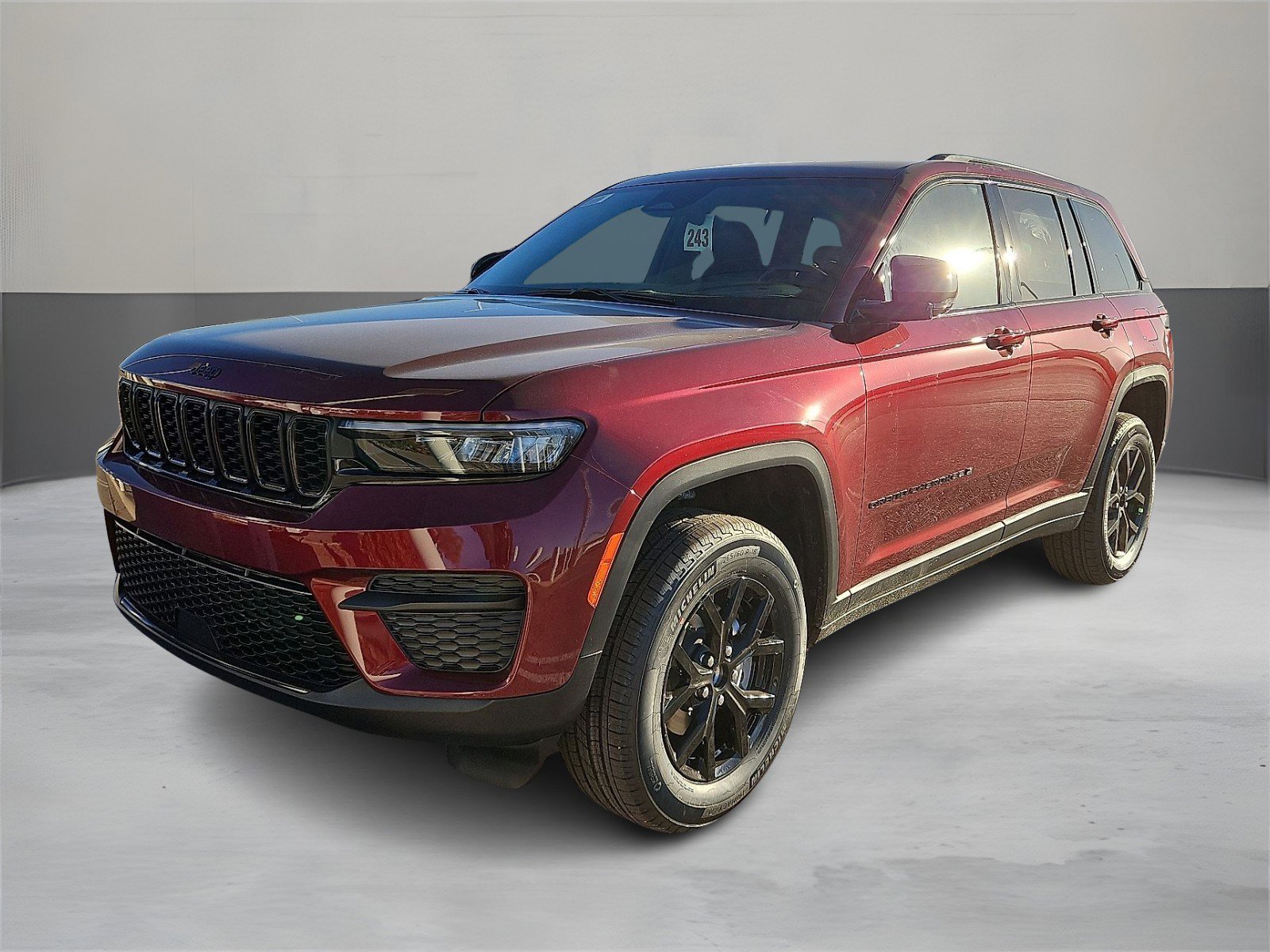 2025 Jeep Grand Cherokee Altitude's photo