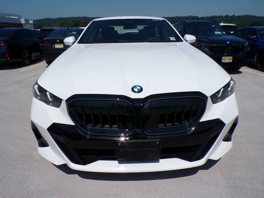 2025 Bmw 530i xDrive photo 2