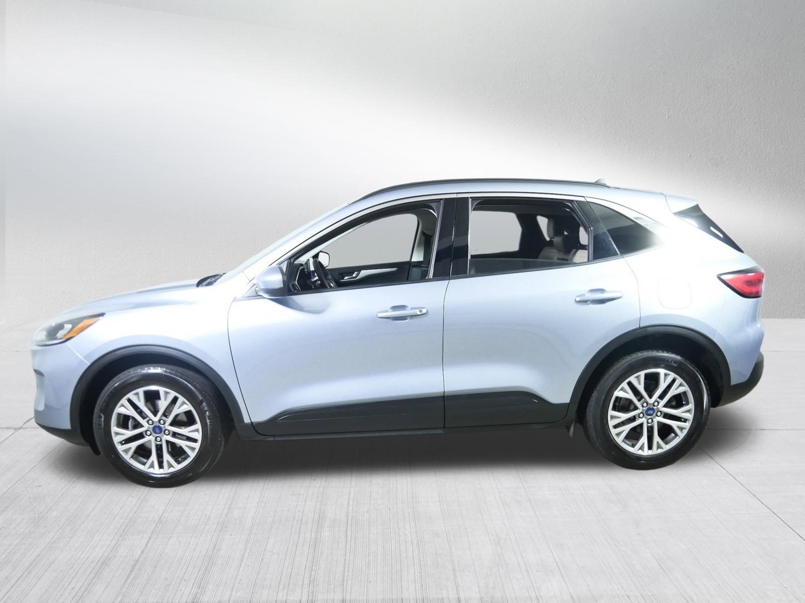 2022 Ford Escape SEL photo 4