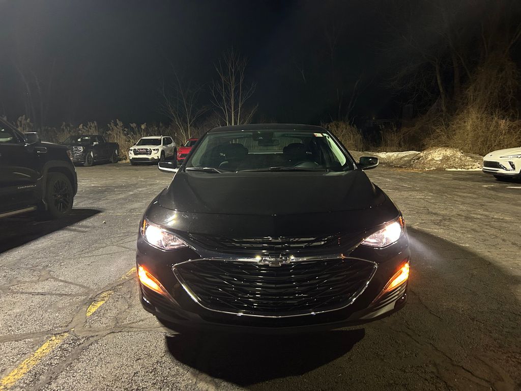 2025 CHEVROLET MALIBU - Image 1