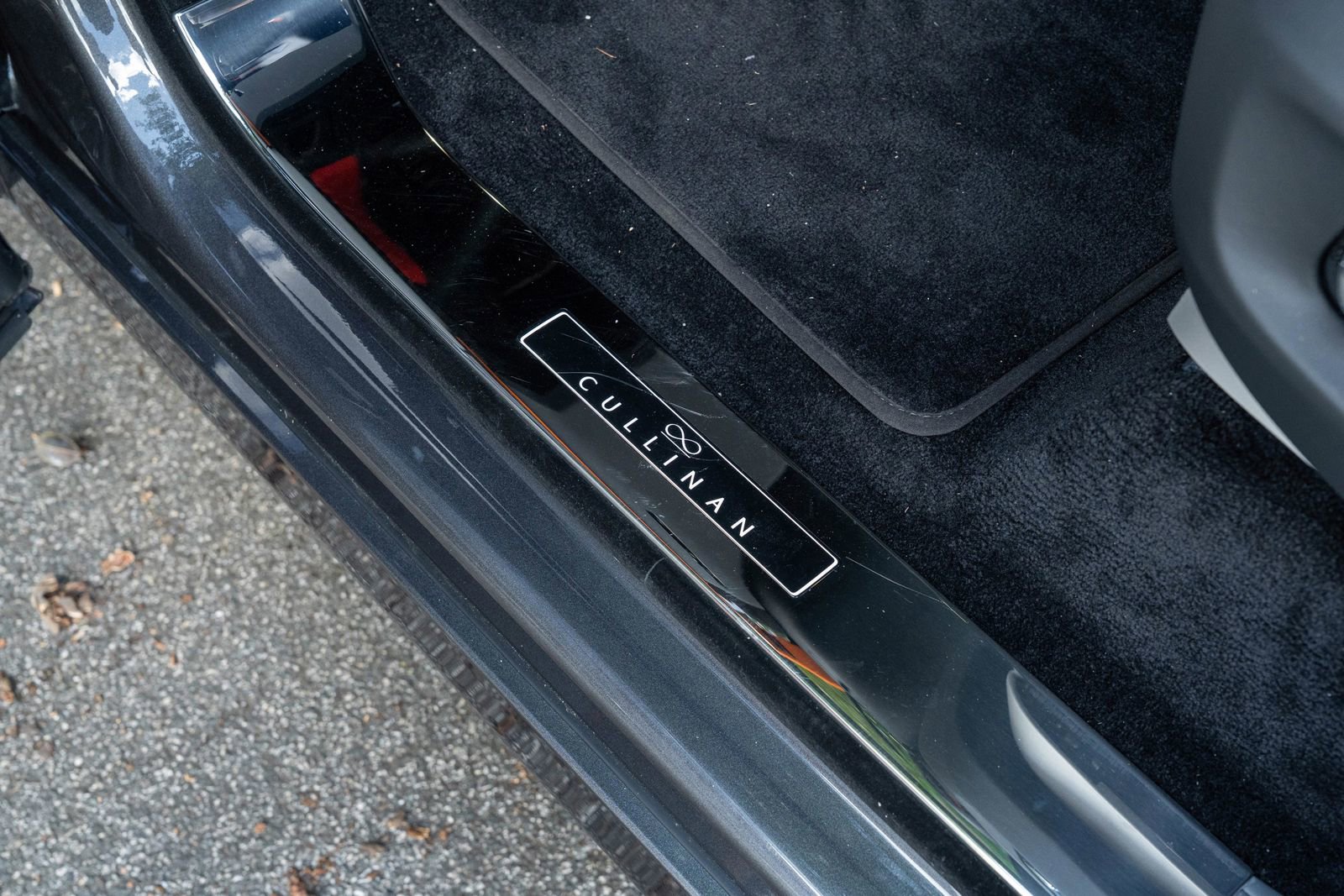 2025 Rolls Royce Cullinan Black Badge photo 15