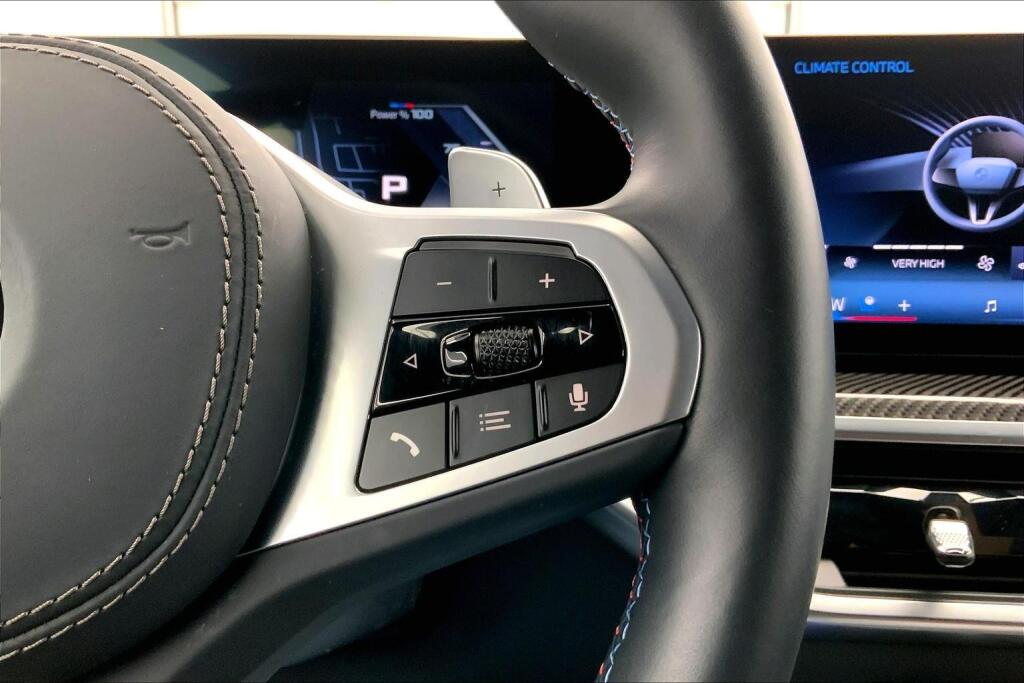 2025 Bmw X7 M60i photo 10