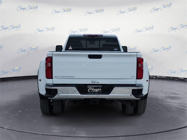 2026 Chevrolet Silverado 3500HD LT photo 4
