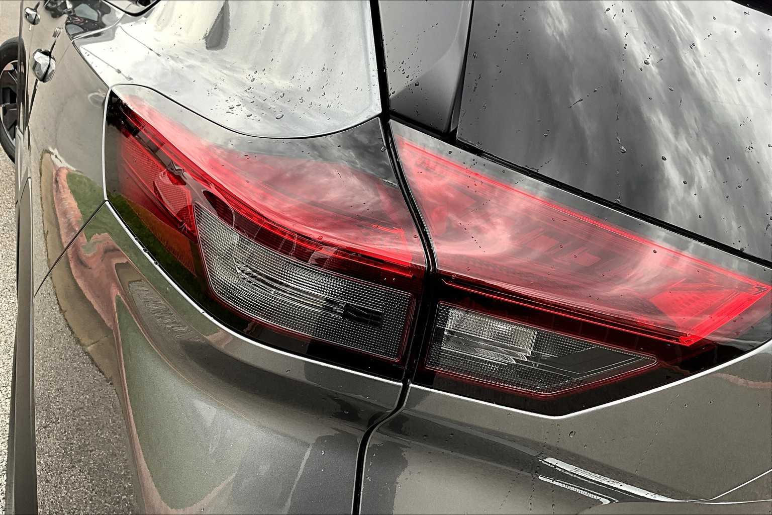 2025 Nissan Rogue SV photo 10