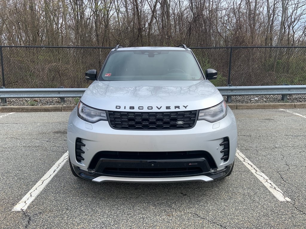 2023 Land Rover Discovery S R-Dynamic photo 2