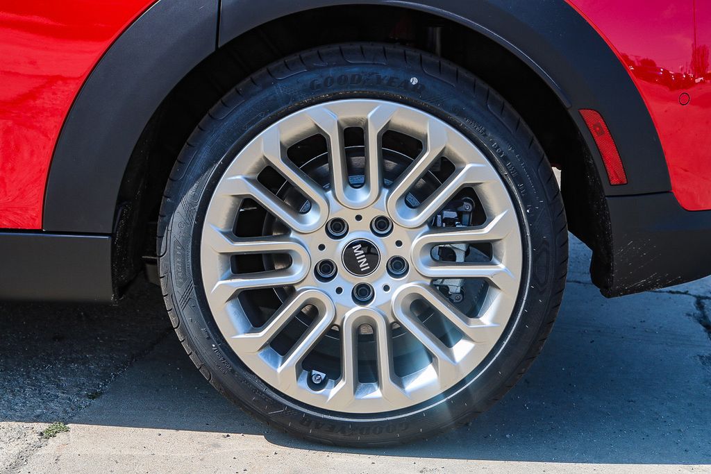 2025 Mini Cooper 4 Door Hardtop Signature photo 10