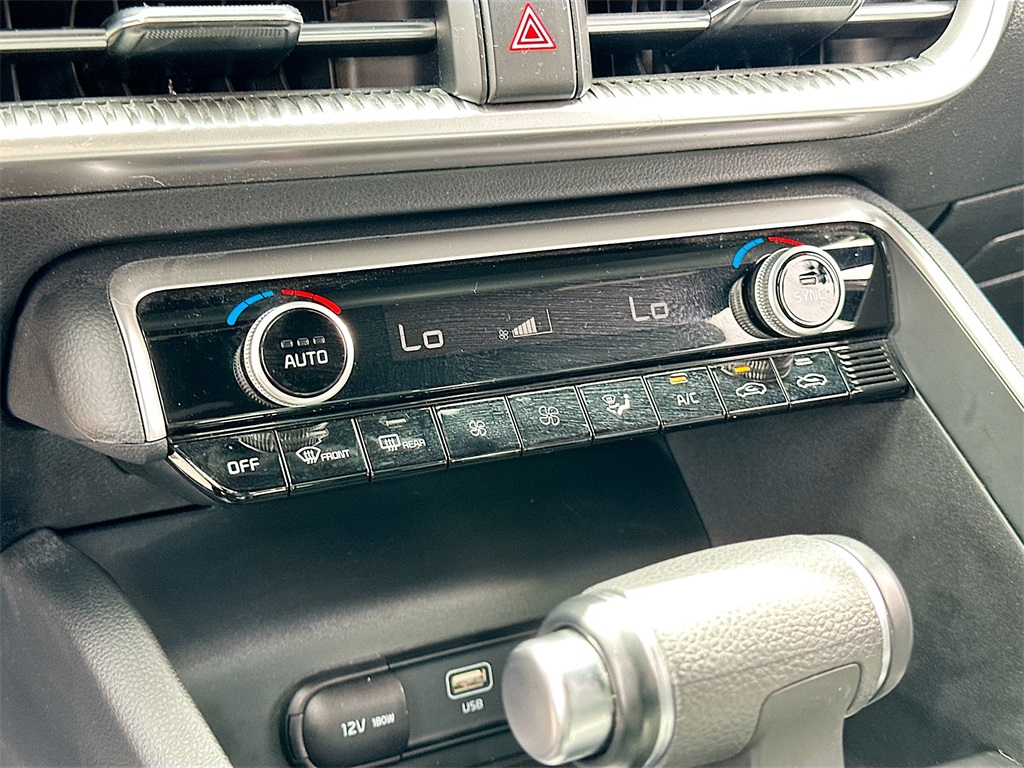 2022 Kia K5 GT-Line photo 12